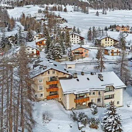 Abitaziun Merla - Chamues-ch ラ・プン・シャミュ・シアシ